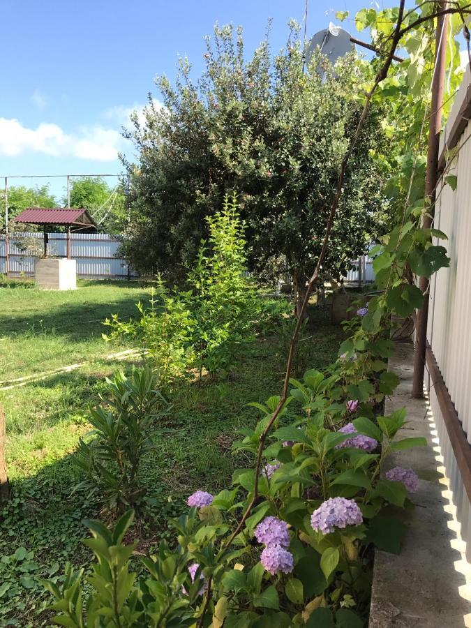Guest House Evkalipt Ochamchira Exterior foto